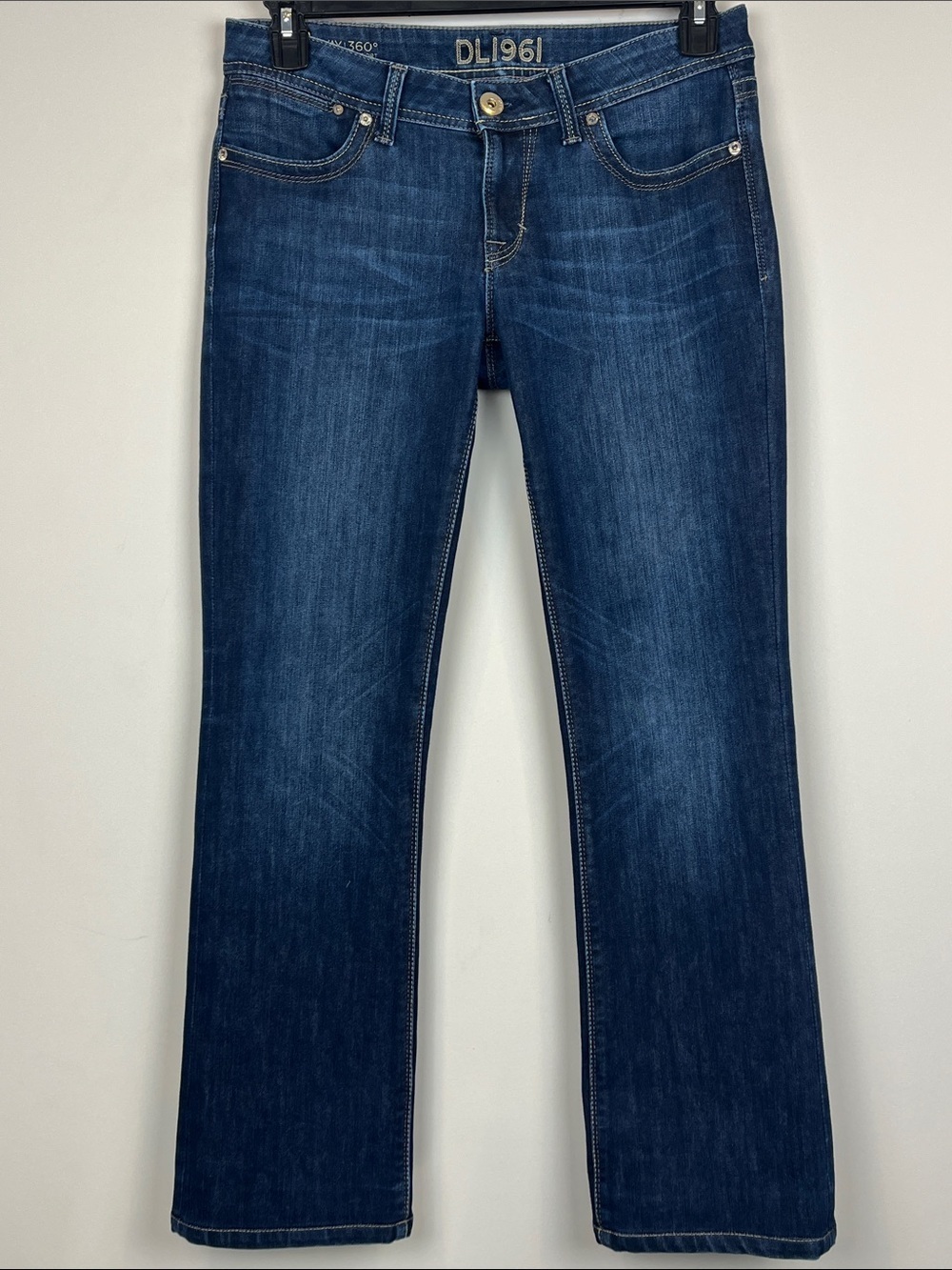 DL1961 Milano Boot Cut Dark Wash Jeans Size 29 - Picture 2 of 10